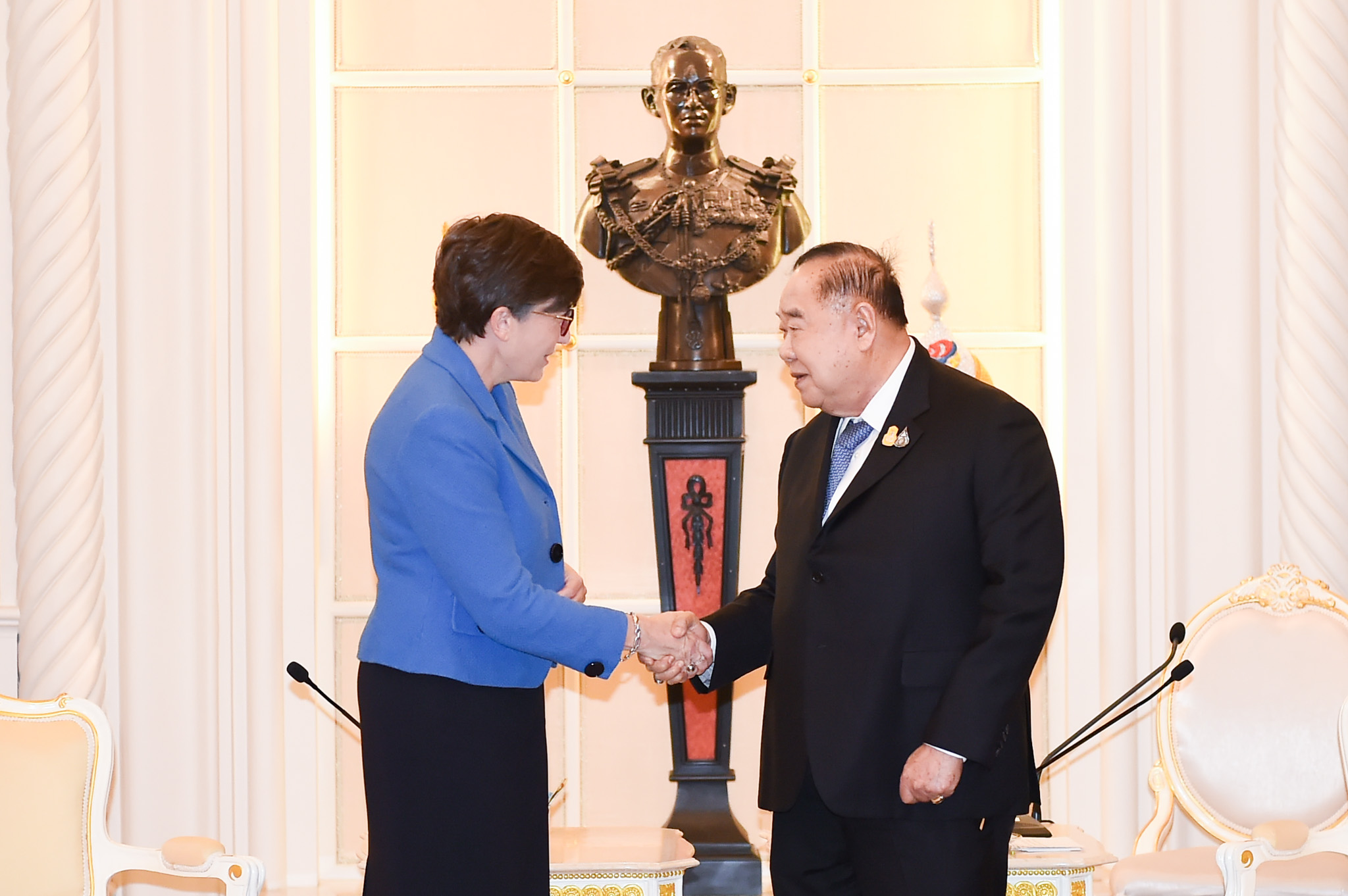 "บิ๊กป้อม" หารือ "เอกอัครราชทูตออสเตรเลีย" ชื่นชมสัมพันธ์สองประเทศกว่า 70 ปี เตรียมทำเอ็มโอยู ตั้งศูนย์ต่อต้านค้ามนุษย์ 