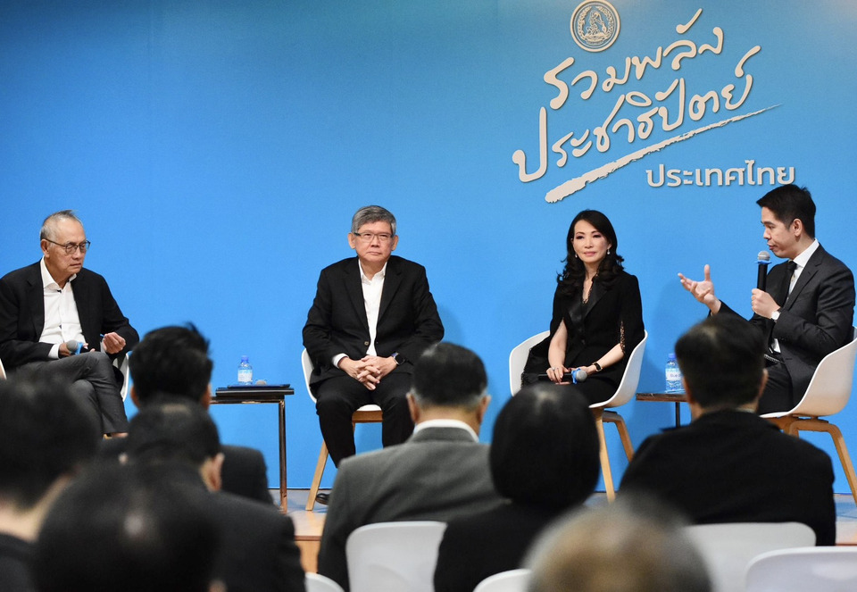 3 กูรูซัดตรง! ประเทศไทยต้องการผู้นำที่ “ซื่อสัตย์-สู้เป็น” จี้ฝ่ายค้านต้อง “แข็งแกร่ง” ไม่ใช่แค่ทำลาย