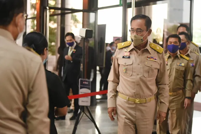 “บิ๊กตู่” บอก ไม่ใช่คนใจอ่อน กลัวฝ่ายค้านขู่เปิดซักฟอก