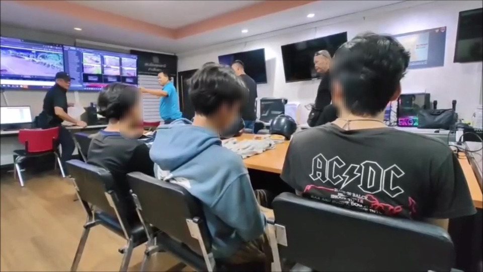 จับครบ 3 โจ๋อุดรฯ ใช้มีดไล่ฟันพ่อค้าขายเฉาก๊วยสาหัส สารภาพแค้นถูกคุกคามแฟนสาว 