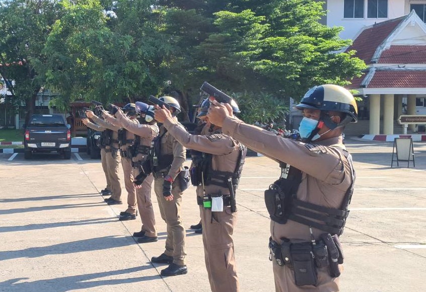ตร.ภูธรเมืองร้อยเอ็ด พร้อมออกปฏิบัติดูแลพื้นที่ให้เป็นปกติ 11 ประการทดสอบ POLICE I LERT YOU ใช้งานได้
