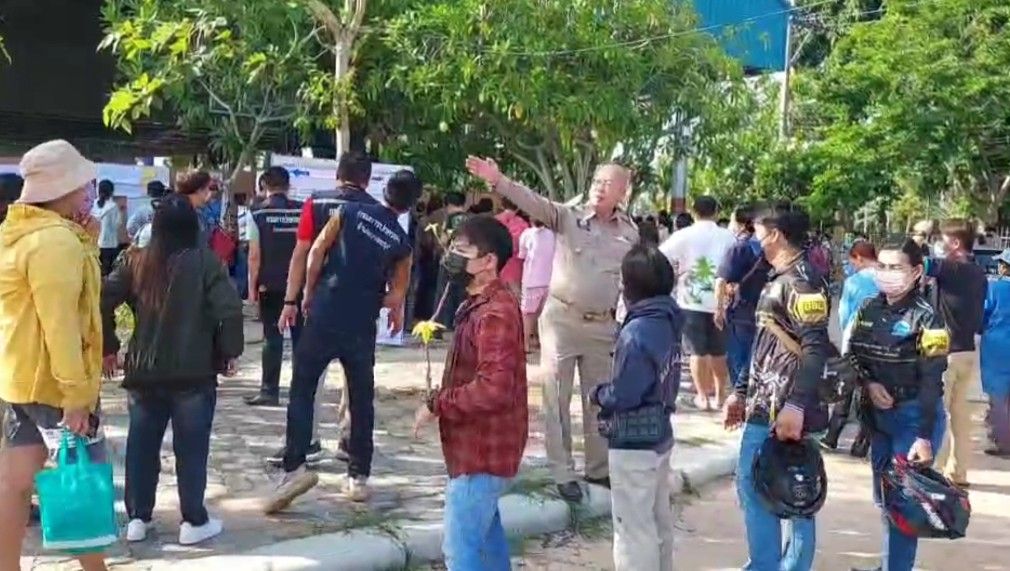 พัทยาคนแห่ใช้สิทธิเลือกตั้งล่วงหน้าคึกคัก ท่ามกลางความคาดหวัง เลือกคนดีเข้าไปบริหารประเทศ