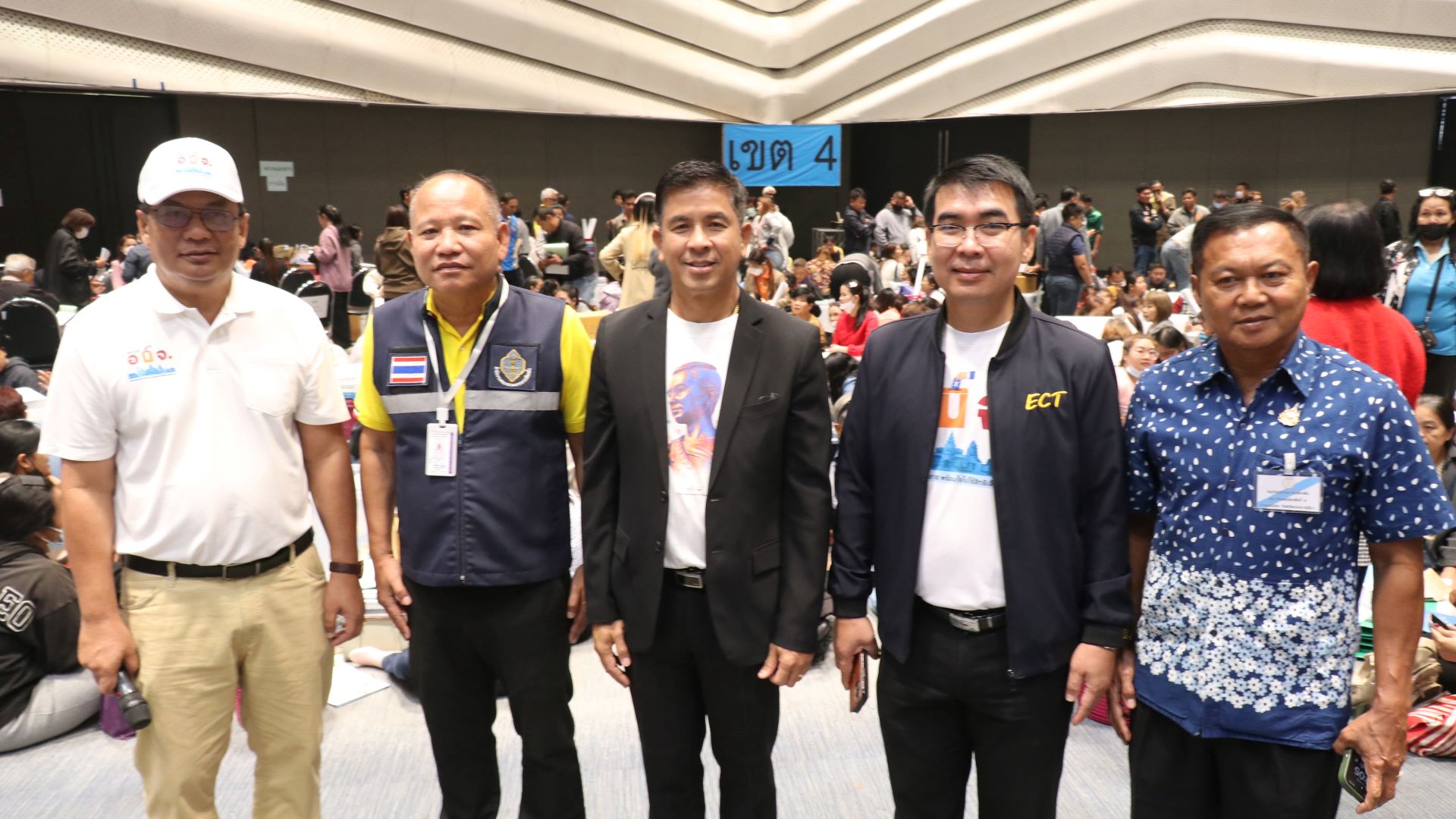 โคราชแจกหีบ 4,491 หน่วยราบรื่นไม่มีปัญหาหวังผู้มาใช้สิทธิ์ 72% มีร้องเรียน 12 เรื่อง