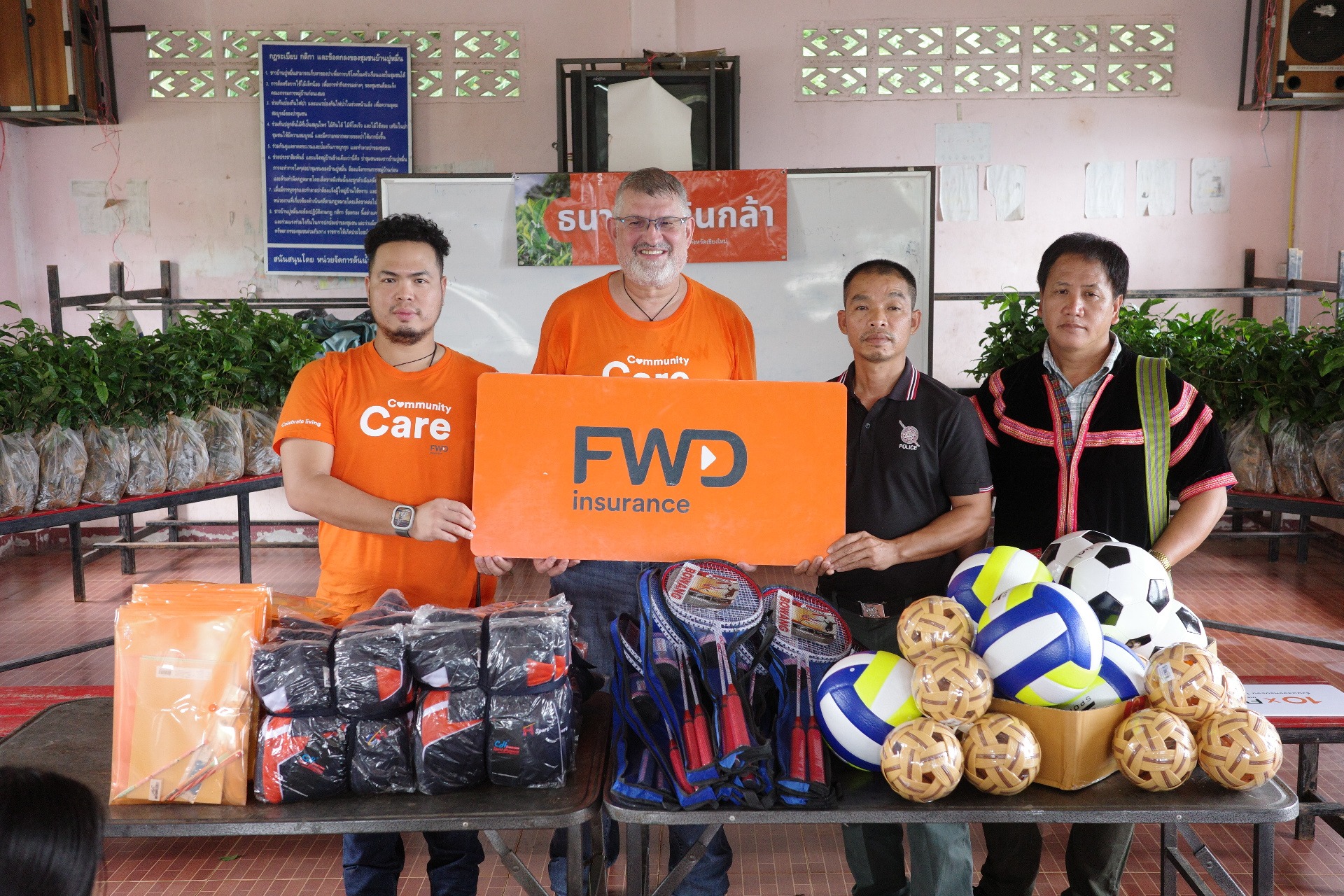 FWD ประกันชีวิต แบ่งปันความสุขให้เยาวชนในพื้นที่ห่างไกล