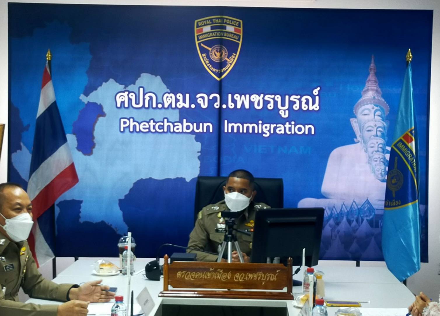 “ผบก.ตม.5”คุมเข้มปราบปรามการกระทำความผิด พ.ร.บ.คนเข้าเมือง สั่งกวาดล้างให้เห็นผลเป็นรูปธรรม