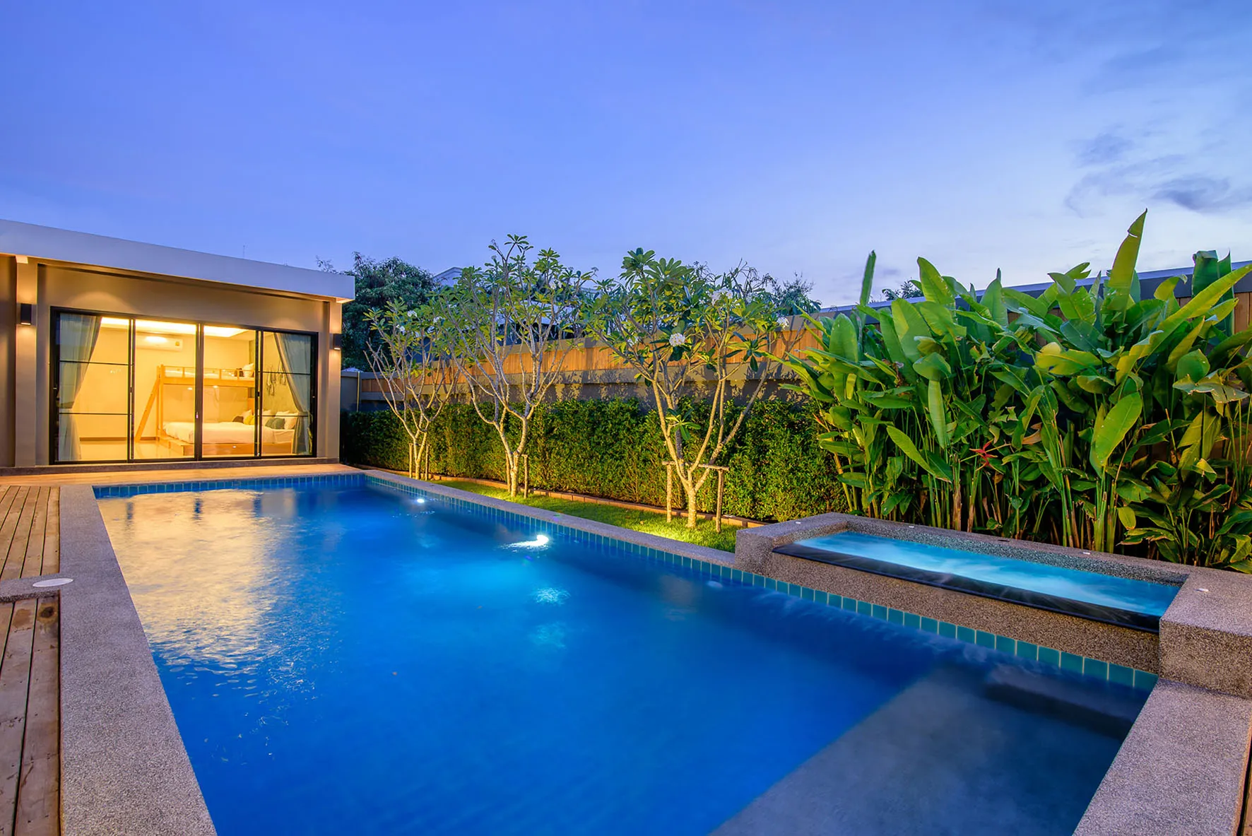 Seahouses Hua Hin Pool Villa