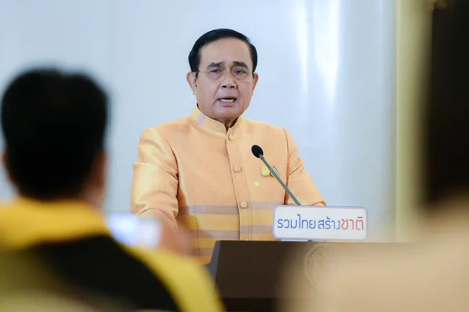 "บิ๊กตู่" เผยครม.เคาะเงินล็อตแรก1แสนล. ฟื้นฟู "เศรษฐกิจ-สังคม" ยันใช้จ่ายเข้มงวด