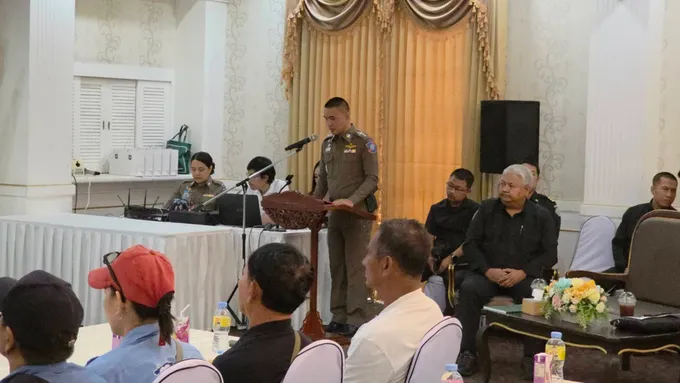 "ตร.ท่องเที่ยว" คุมเข้มวางระบบดูแล นทท.รอบพระบรมมหาราชวัง​