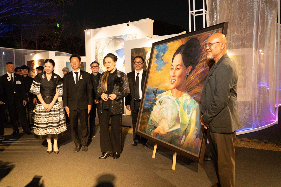 ทูลกระหม่อมหญิงอุบลรัตนฯ เสด็จเปิดงาน “The Night by Amazing Thailand”  รอยไหมในแสงจันทร์ สืบสานพระราชปณิธานสมเด็จพระบรมราชชนนีพันปีหลวง