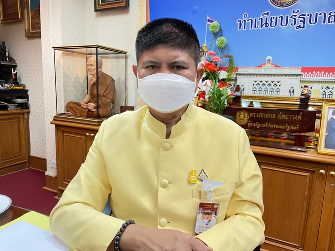 “แรมโบ้” อัด “หมอชลน่าน – ประเสริฐ ” เล่นเกมสภาฯ ไม่คิดถึงปชช. ไล่ไปออก อย่าอยู่กินภาษี