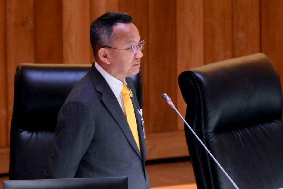 “สมศักดิ์”แจงสภา ยันสธ.เร่งบำบัดรักษาผู้ป่วยจิตเวช เล็งตั้งศูนย์ปรึกษาครบทุกจังหวัด