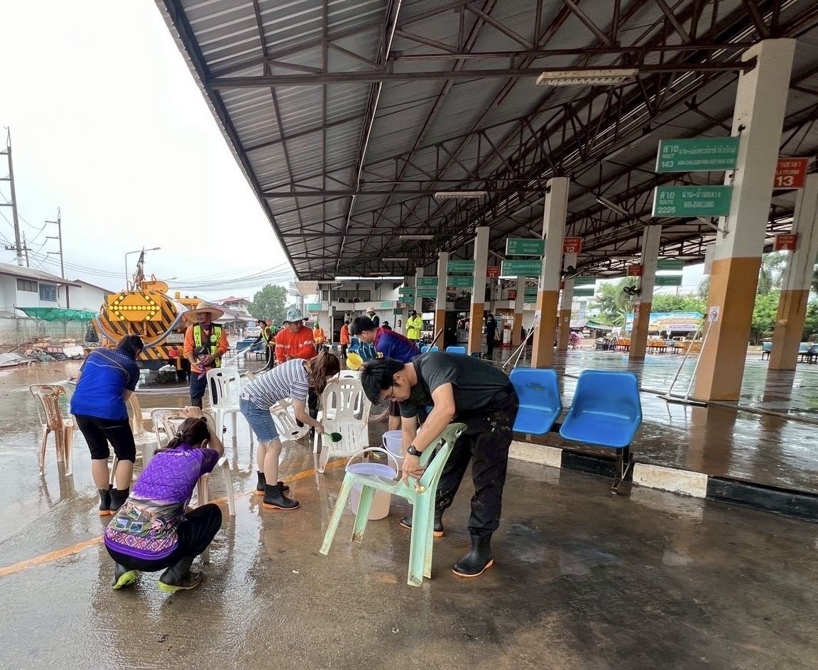 สำนักงานขนส่งจังหวัดน่านบูรณาการทุกภาคส่วนร่วมคืนสภาพสถานีขนส่งผู้โดยสารให้กลับมาเปิดใช้งานตามปกติ
