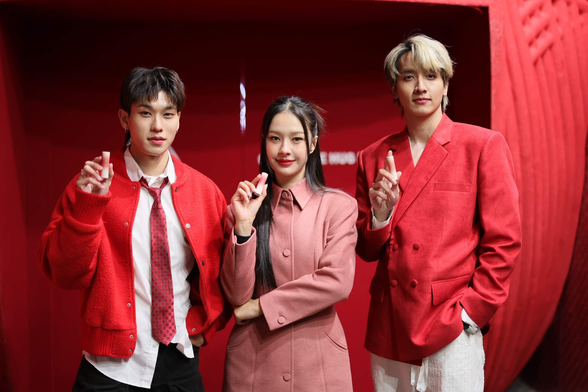 “ออฟโรด - มิ้ลค์ - กองทัพ พีค” เก็บโมเมนต์สุดประทับใจ ‘3CE Dream in Cashmere: Seoul’ 