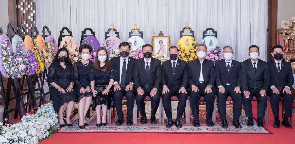 "พล.อ.ชนะทัพ" ปธ.ในพิธีบำเพ็ญกุศลสตมวาร อุทิศแด่ภริยา "คณะผู้แทน วปอ. 2554" เข้าร่วมงาน