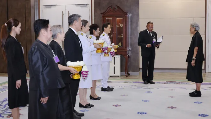 กรมสมเด็จพระเทพฯ พระราชทานพระราชวโรกาสให้คณะบุคคลเฝ้าฯ