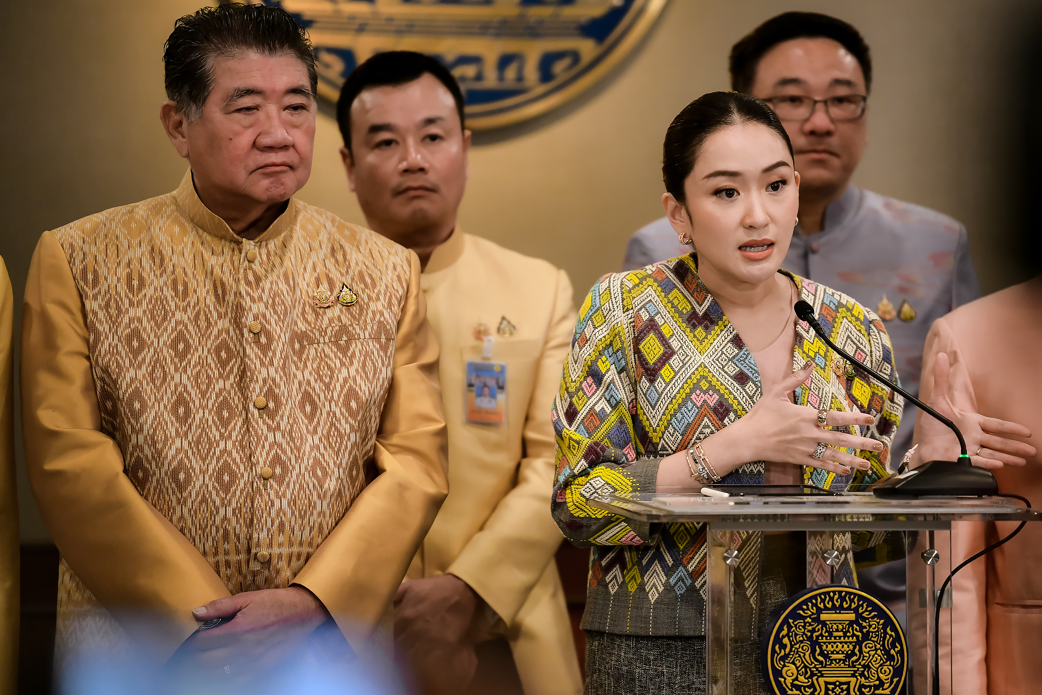 "นายกฯ"ฮึ่ม! สั่ง"ผบ.ตร."เชือด จนท.รัฐรับส่วย"คดีดิไอคอน"พร้อมจี้ทุกหน่วยงานเร่งบังคับใช้กม.ป้องกันถูกธุรกิจขายตรงหลอกปชช.