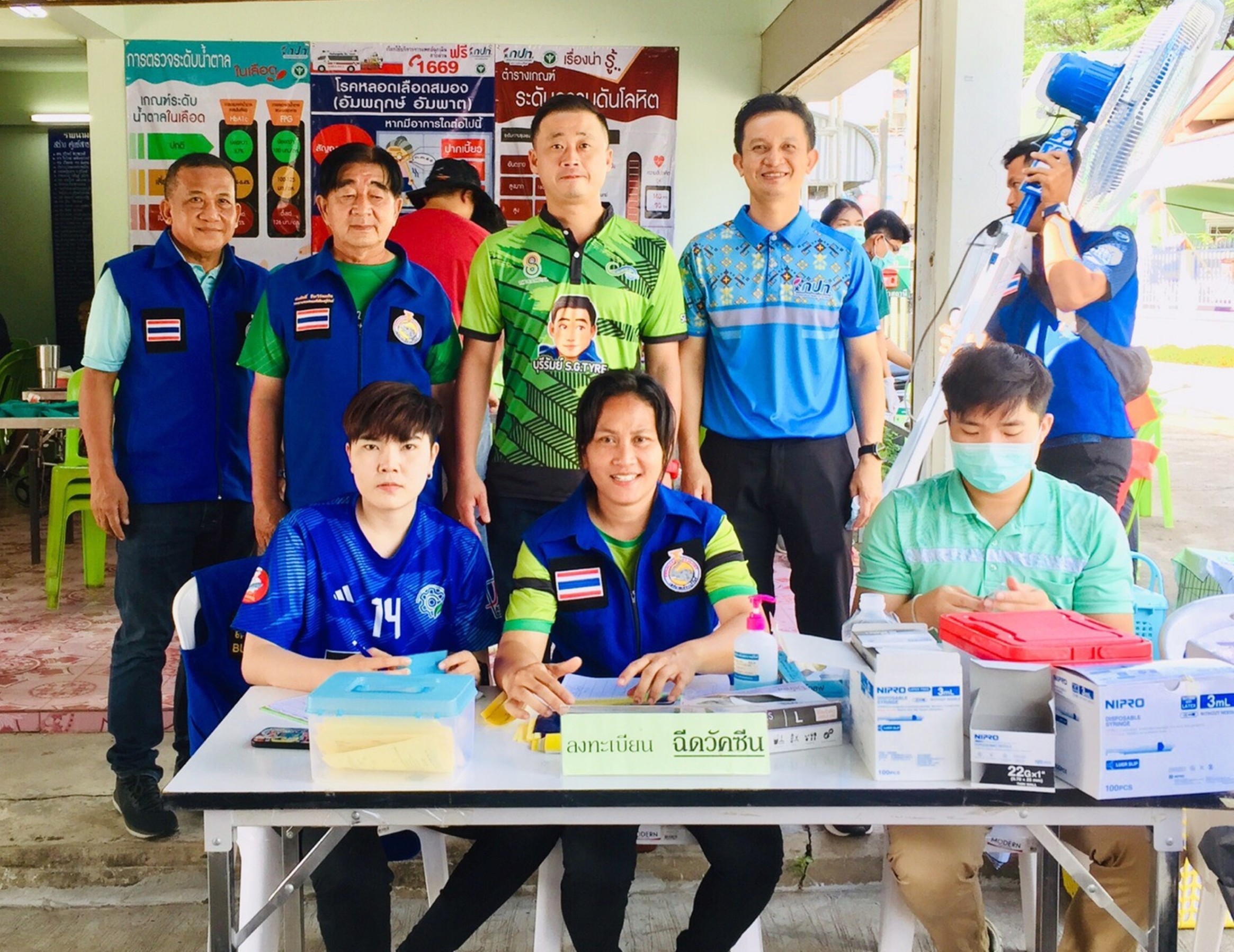  ชาวบ้าน แห่นำ หมา-แมว ฉีดวัคซีน ทำหมันฟรี ป้องกันพิษสุนัขบ้า
