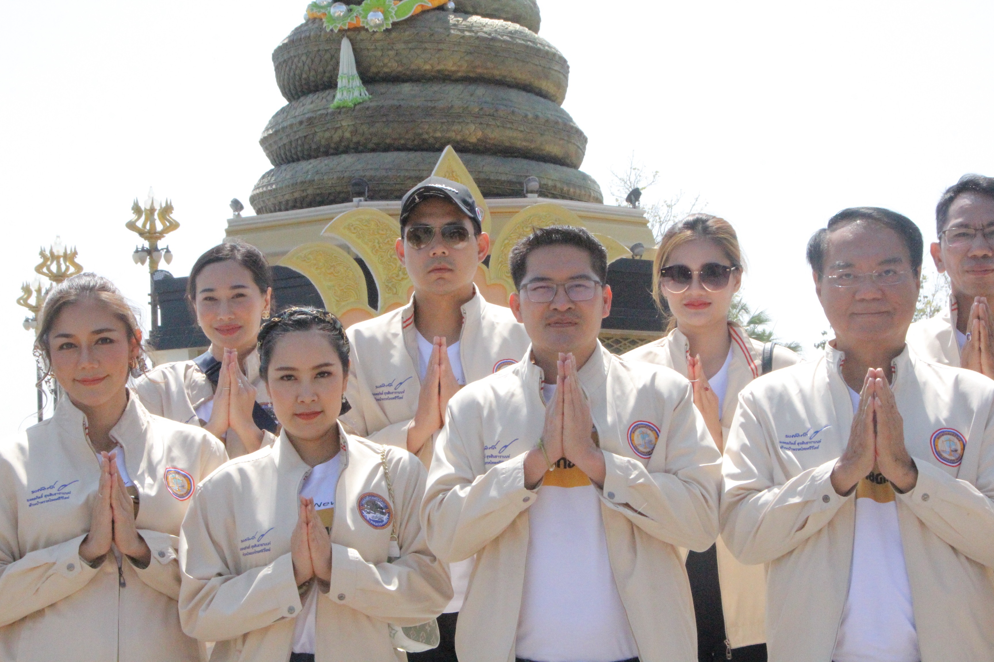 'เต้ พระราม 7' นำทีมผู้บริหารพรรคลงพื้นที่นครพนม มั่นใจนั่งแคนดิเดตนายกฯ