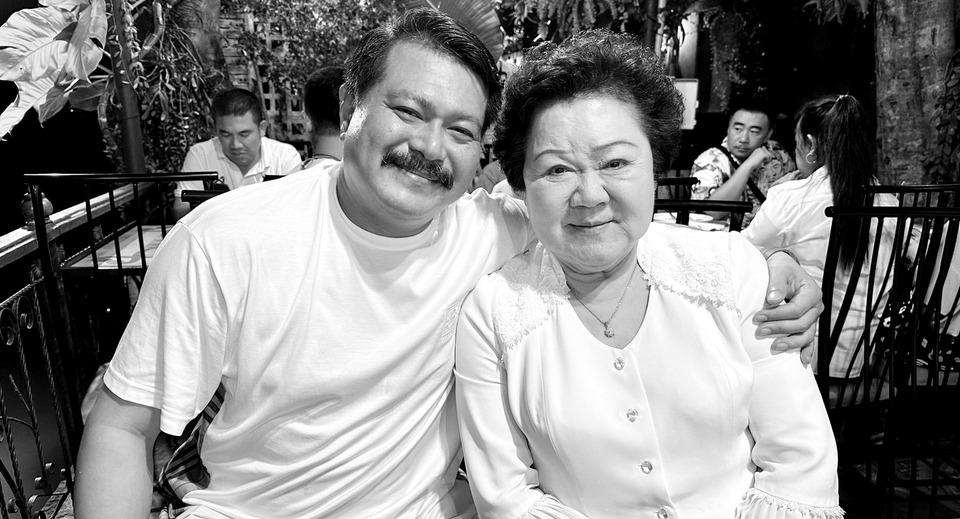 "วัน อยู่บำรุง" แจ้งข่าวเศร้า “คุณแม่ ลำเนา อยู่บำรุง” เสียชีวิตอย่างสงบ