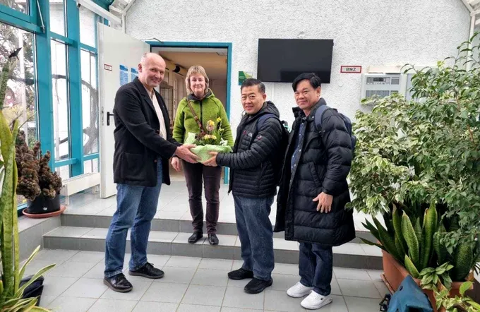 สปก. แลกประสบการณ์ ม.Geisenheim ประยุกต์ใช้ระบบโซลาร์เซลล์จัดการการเปลี่ยนแปลงสภาพภูมิอากาศ