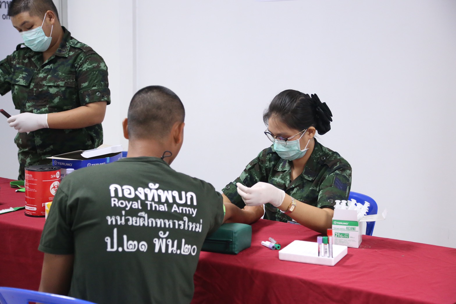 รพ.ค่ายพิชัยดาบหัก มทบ.35 คัดกรองโรคเบื้องต้น-ฉีดวัคซีน ทหารกองประจำการ ผลัดที่ 2 ปี 2563