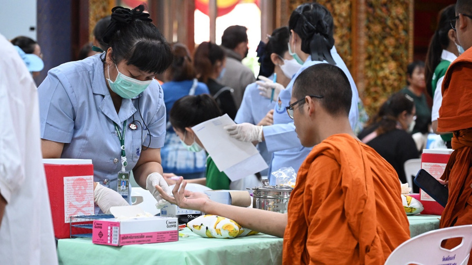 กทม. ตรวจสุขภาพพระสงฆ์ 93 วัด คัดกรอง NCDs 3,993 รูป ถวายเป็นพระราชกุศลฯ