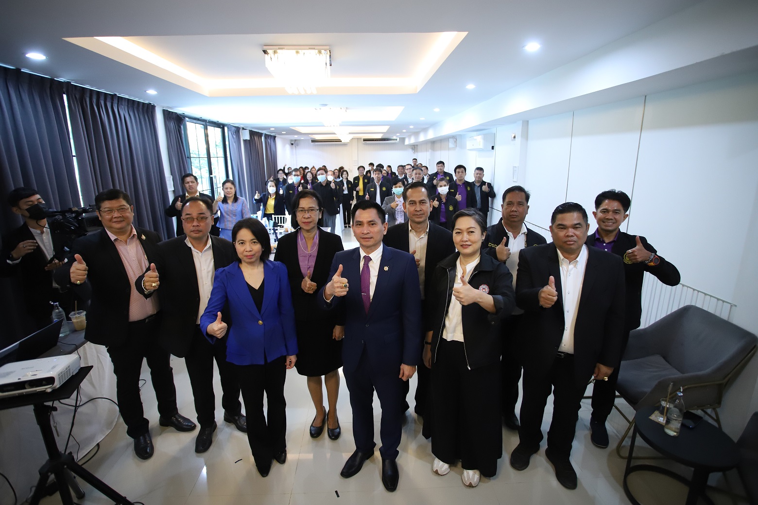 สคช.-กพร.เปิดแนวทางการให้คุณวุฒิวิชาชีพ กับผู้ที่ผ่านการทดสอบมาตรฐานฝีมือแรงงานแห่งชาติ 