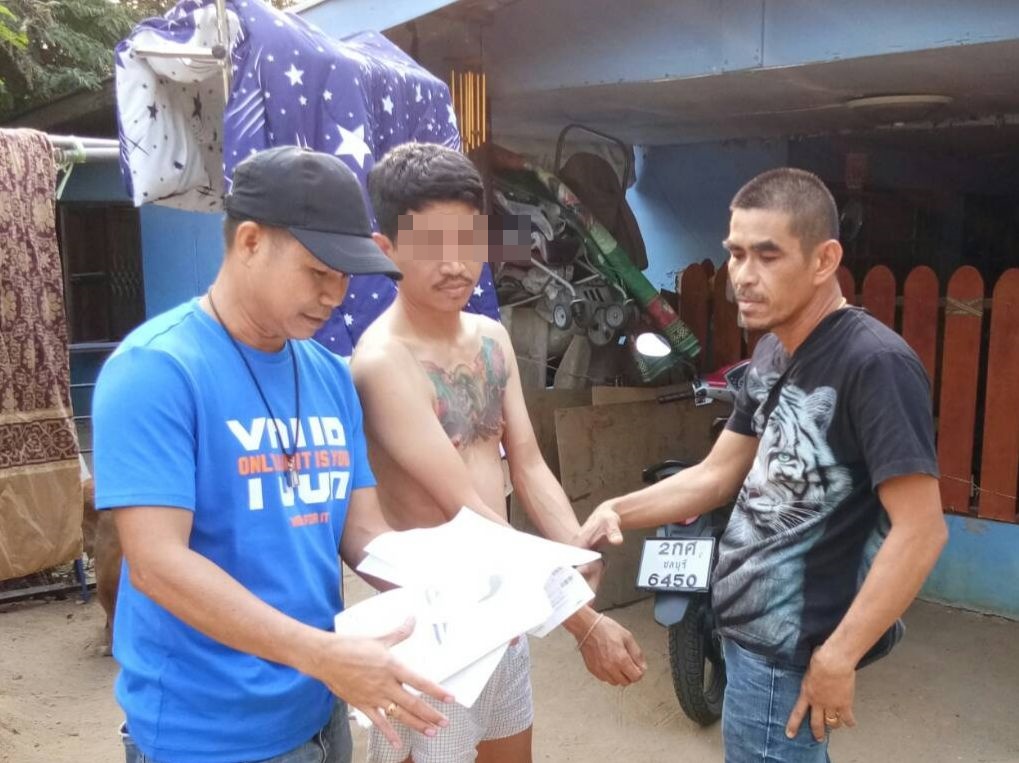 รวบขุนแผนกำมะลอหลอกให้รักแล้วลักทรัพย์ 