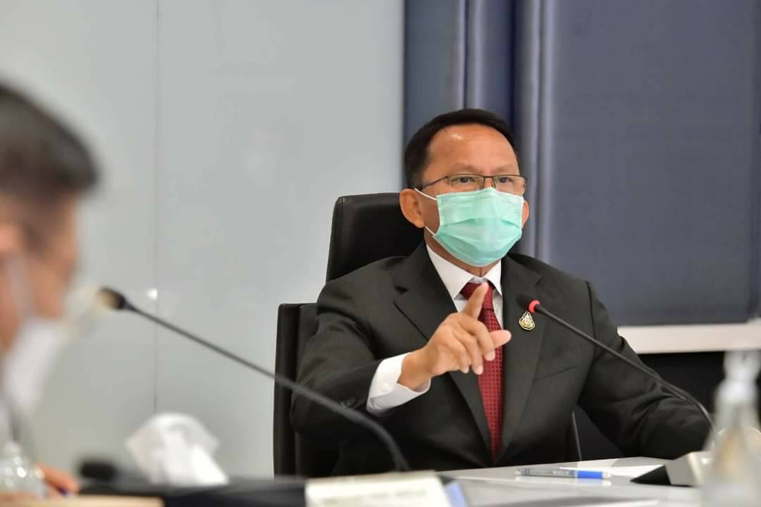 “สมศักดิ์”เร่งช่วยครอบครัว "ครูพร" เหยื่อเหตุสะเทือนขวัญหนองบัวลำภู หลังลูกในครรภ์ ไม่เข้าเงื่อนไขเยียวยา