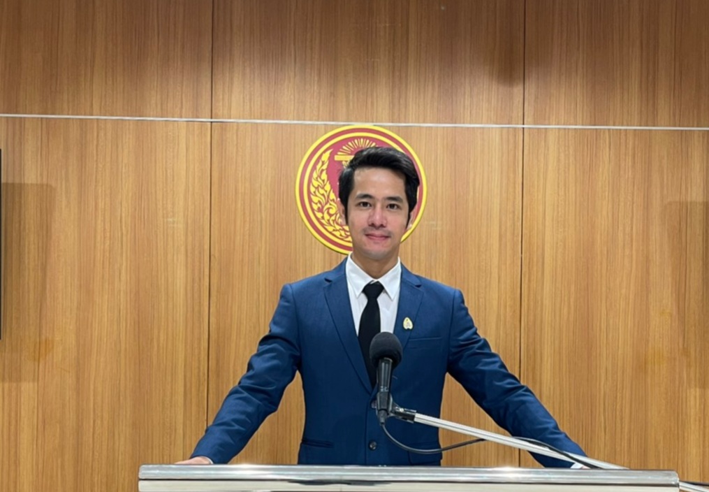 “พลังธรรมใหม่” เย้ย “โทนี่แม้ว” สมัยเป็นนายกฯประกาศแก้ปัญหาจราจรก็ทำไม่ได้ ไม่เชื่อแก้ศก. 6 เดือนสำเร็จ