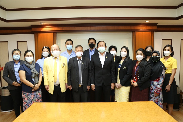 มรธ.จับมือ เบอร์ลี่ ยุคเกอร์ เซลล็อกซ์ จัดทำหลักสูตรด้านการจัดการสิ่งแวดล้อม
