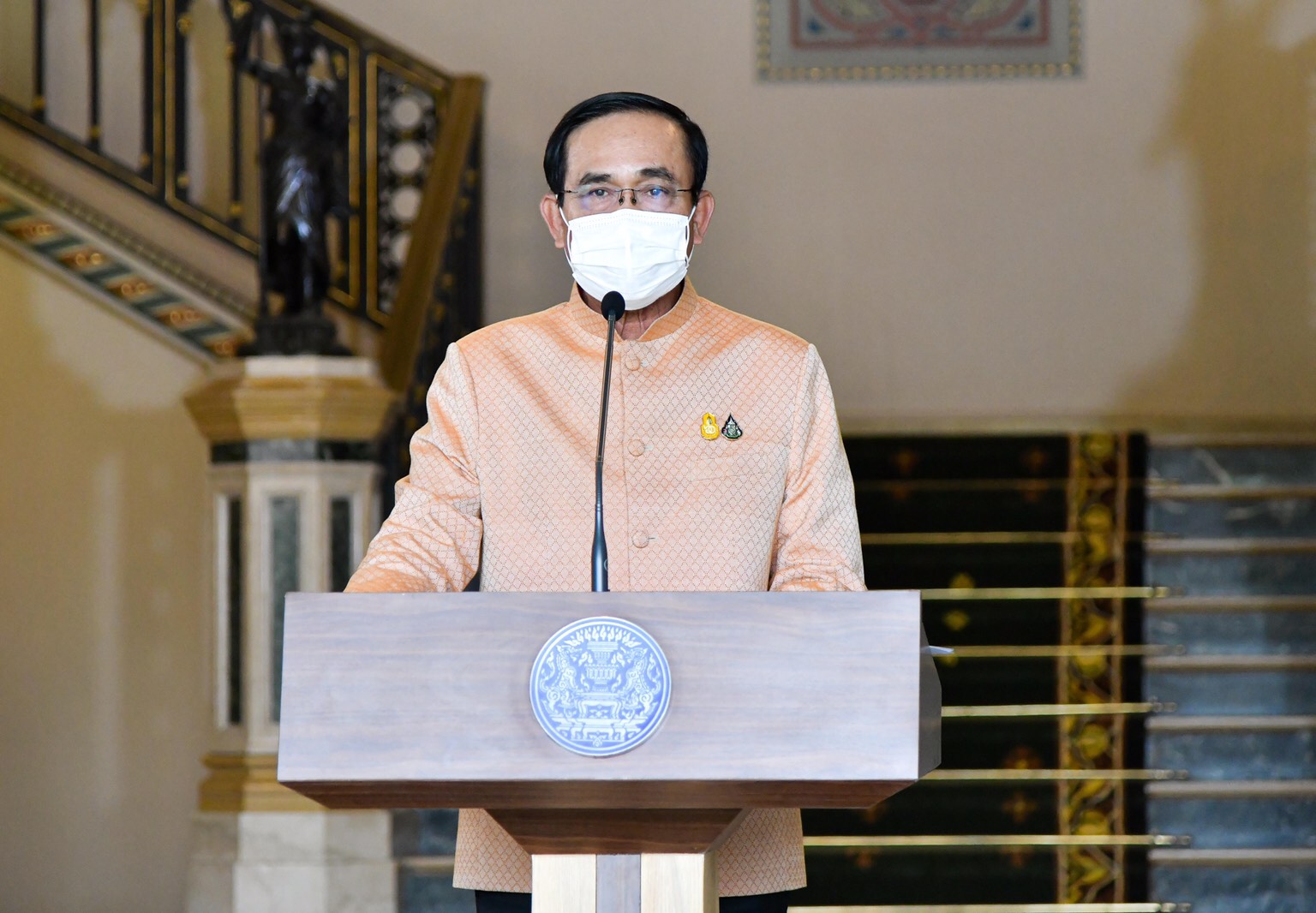 นายกฯ เผย เตรียมใช้อิมแพค เมืองทองฯ ตั้งรพ.สนามเพิ่มรองรับผู้ป่วยในกทม.