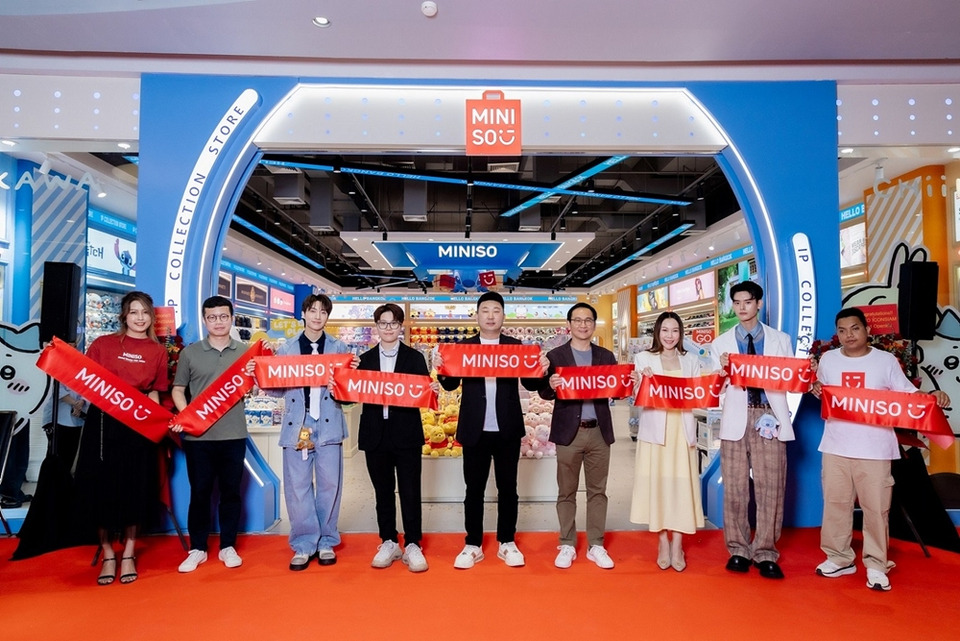 “MINISO” เปิดสาขาใหม่สุดยิ่งใหญ่ที่ ICONSIAM! “จั๋ง-เน PERSES” ทำใจฟู พร้อมเปิดตัว “Stitch GenZ Street Collection” สุดลิมิเต็ดเอาใจนักสะสม