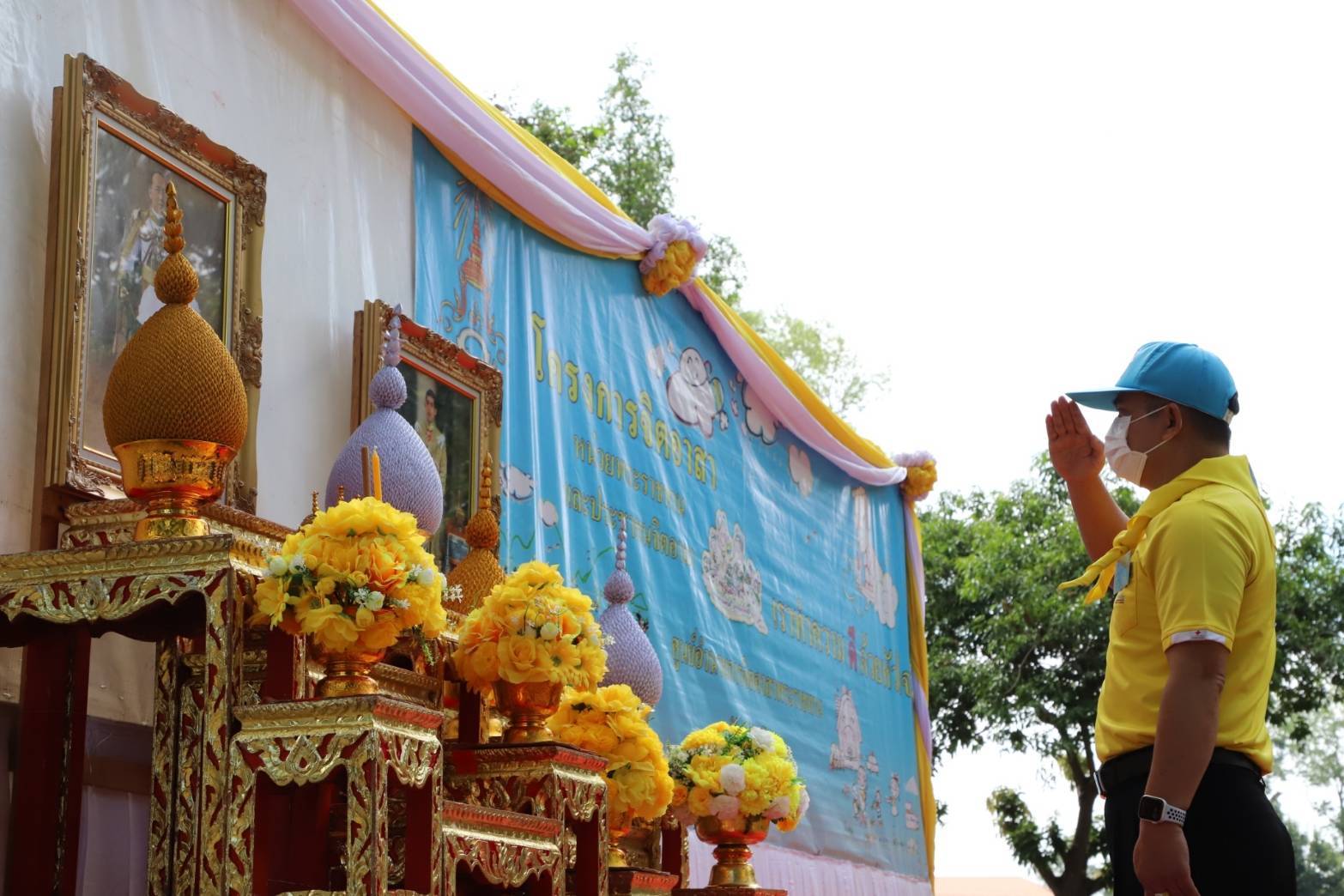 พัฒนาฝีมือแรงงานยโสธรนำเจ้าหน้าที่ร่วมกิจกรรมจิตอาสาพัฒนาโรงเรียน