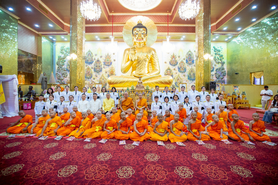 วัดไผ่ล้อมฯ นครปฐม บรรพชา-อุปสมบทหมู่ 41 รูป ถวายพระราชกุศล 28 กรกฎาคม 