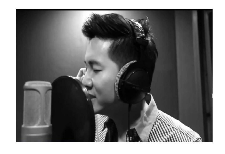 'อั๋น ภูวนาท' เปรย 'เคยโง่'พร้อมเปิดภาพ  ร้องเพลงคืนความสุขให้ประเทศไทย  