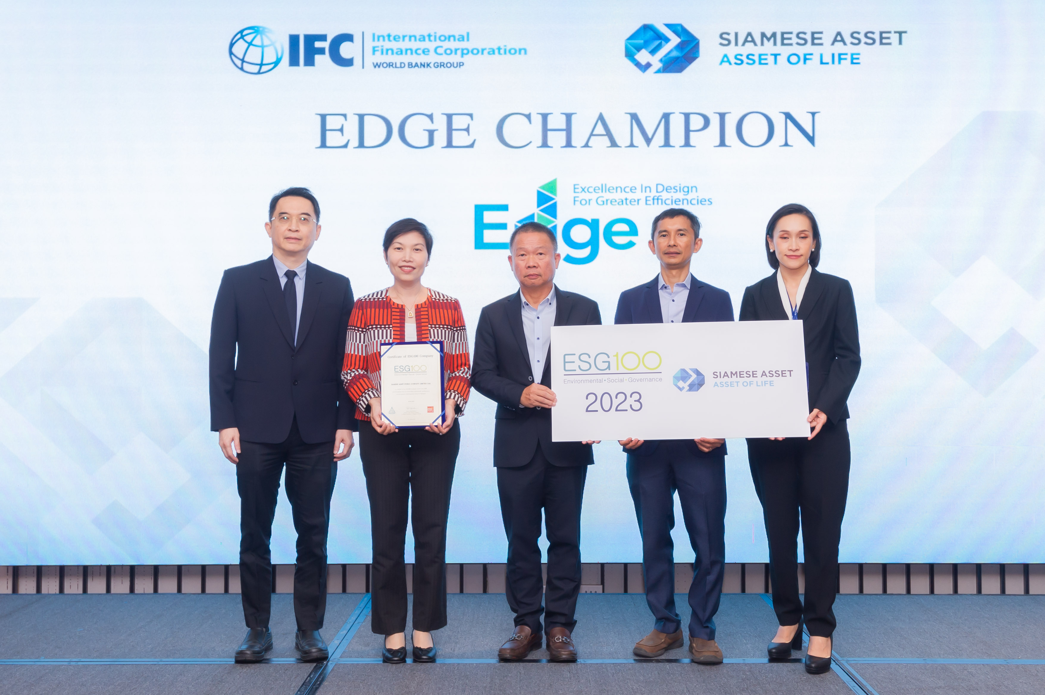 SA หุ้นสีเขียว-รับประกาศนียบัตร ESG100 