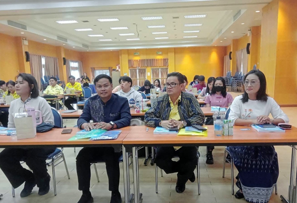 พช.อ่างทอง เสริมสมรรถนะเจ้าหน้าที่ พัฒนาทักษะบังคับคดี-สืบทรัพย์สินลูกหนี้