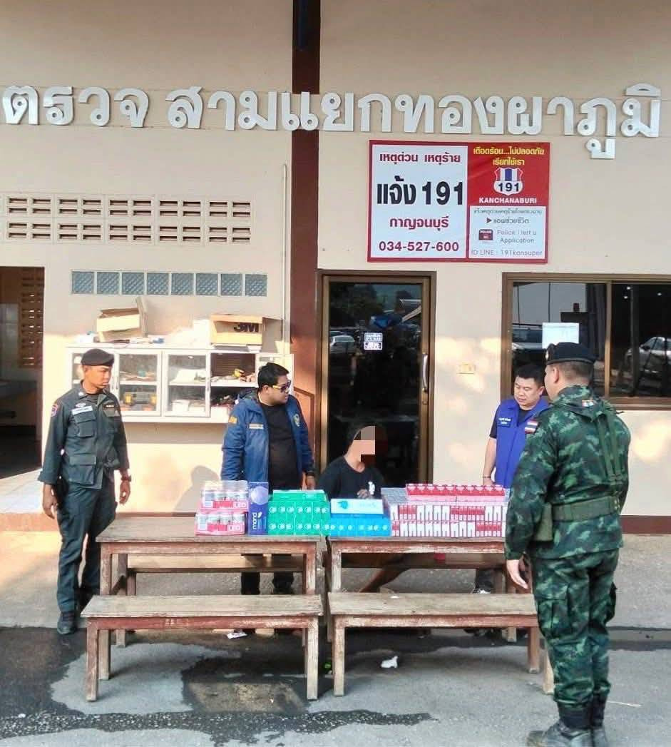 จับหนุ่มขับกระบะคอกขนบุหรี่&เบียร์หนีภาษีคาด่านทองผาภูมิ ฉก.ลาดหญ้า 