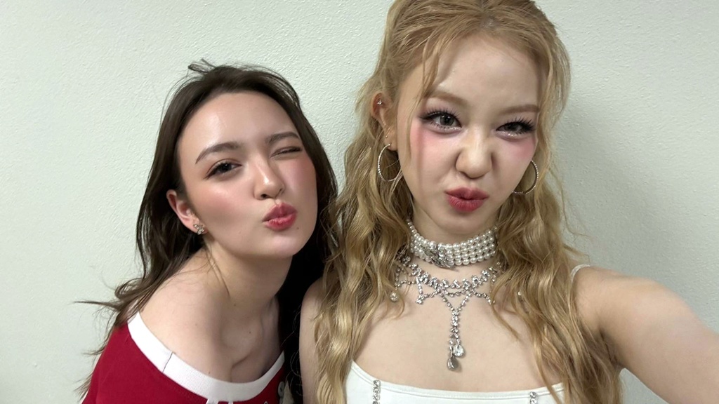 “เดน่า-แพร ภริตา” 2 สาวเพื่อนสนิทน่ารักทั้งคู่