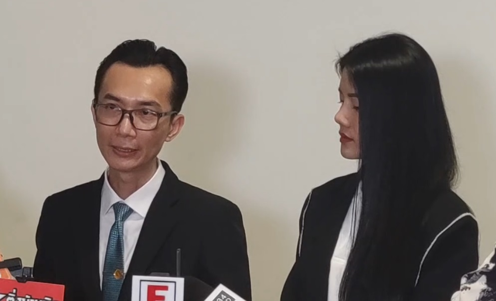 "แพรวพราว แสงทอง"หมอลำสาวร้องกระทรวงดีอีเอสหลังถูกมือดีล้วงข้อมูลส่วนบุคล
