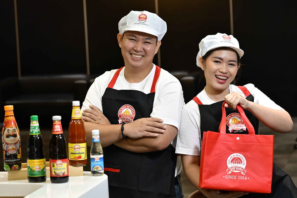 “ซอสภูเขาทอง” หนุน SME ร้านอาหารไทย - ช่วยลดค่าครองชีพผู้บริโภค ปล่อยโปรแรงลดเกือบ 40% ในงาน “สุดยอดแชมป์ข้าวแกงไทยสู่สากล”
