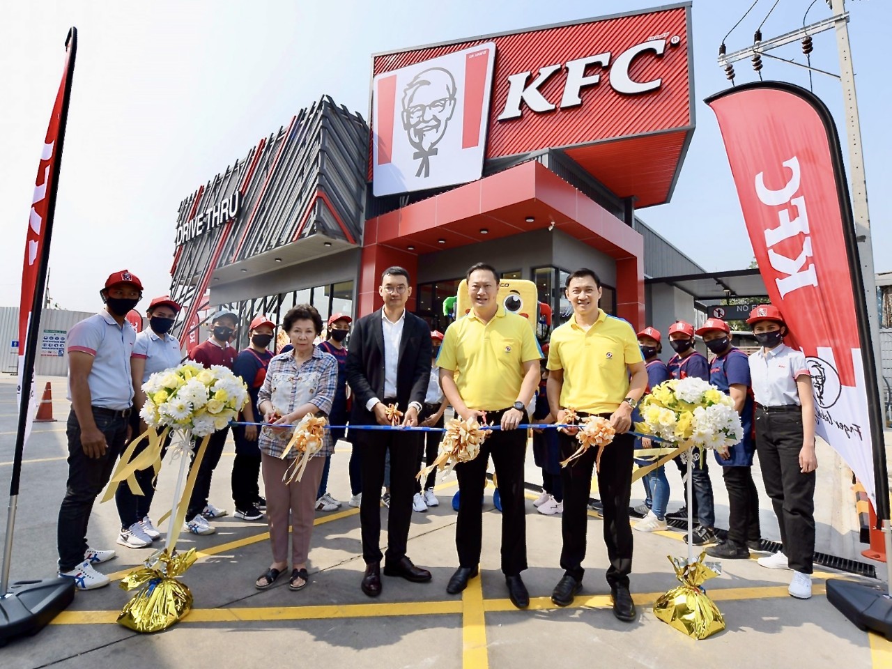 ซัสโก้ ร่วมแสดงความยินดี เปิดบริการ เคเอฟซี ไดร์ฟทรู ภายในปั๊มน้ำมัน “ซัสโก้ สาขาวัดยายร่ม”