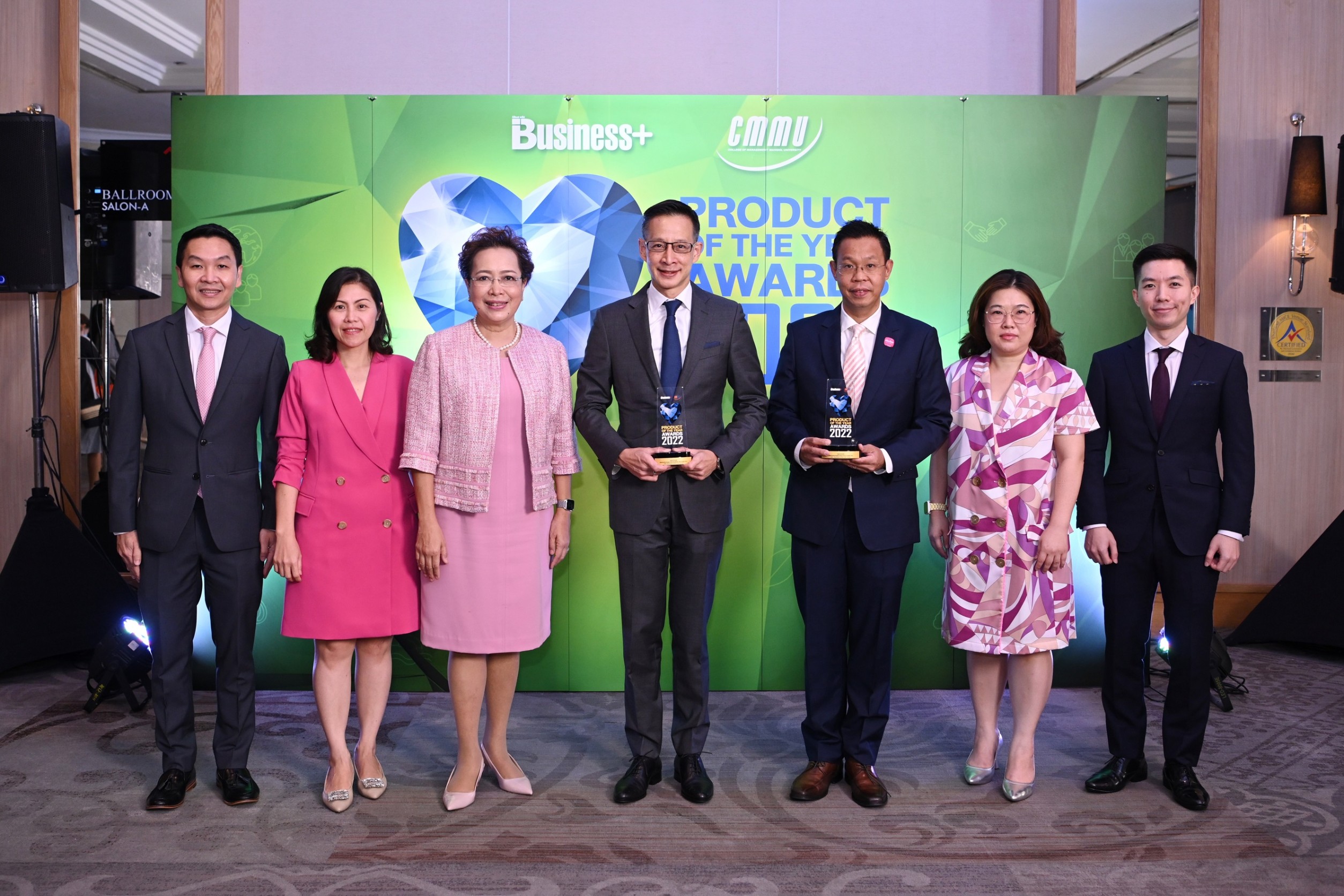 เมืองไทยประกันชีวิต คว้า 2 รางวัล สุดยอดสินค้าและบริการแห่งปี
