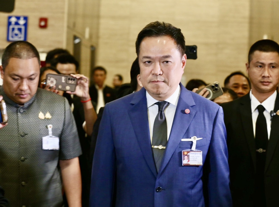 “นายกฯ” เข้าสภาเสนอ พ.ร.ก.กู้เงิน 4 แสนล้าน เตรียมรมต.แจงฝ่ายค้าน ตรงไปตรงมา “เอกนิติ” มั่นใจผ่าน ชี้เศรษฐกิจไตรมาส 2 เป็นไปตามคาด