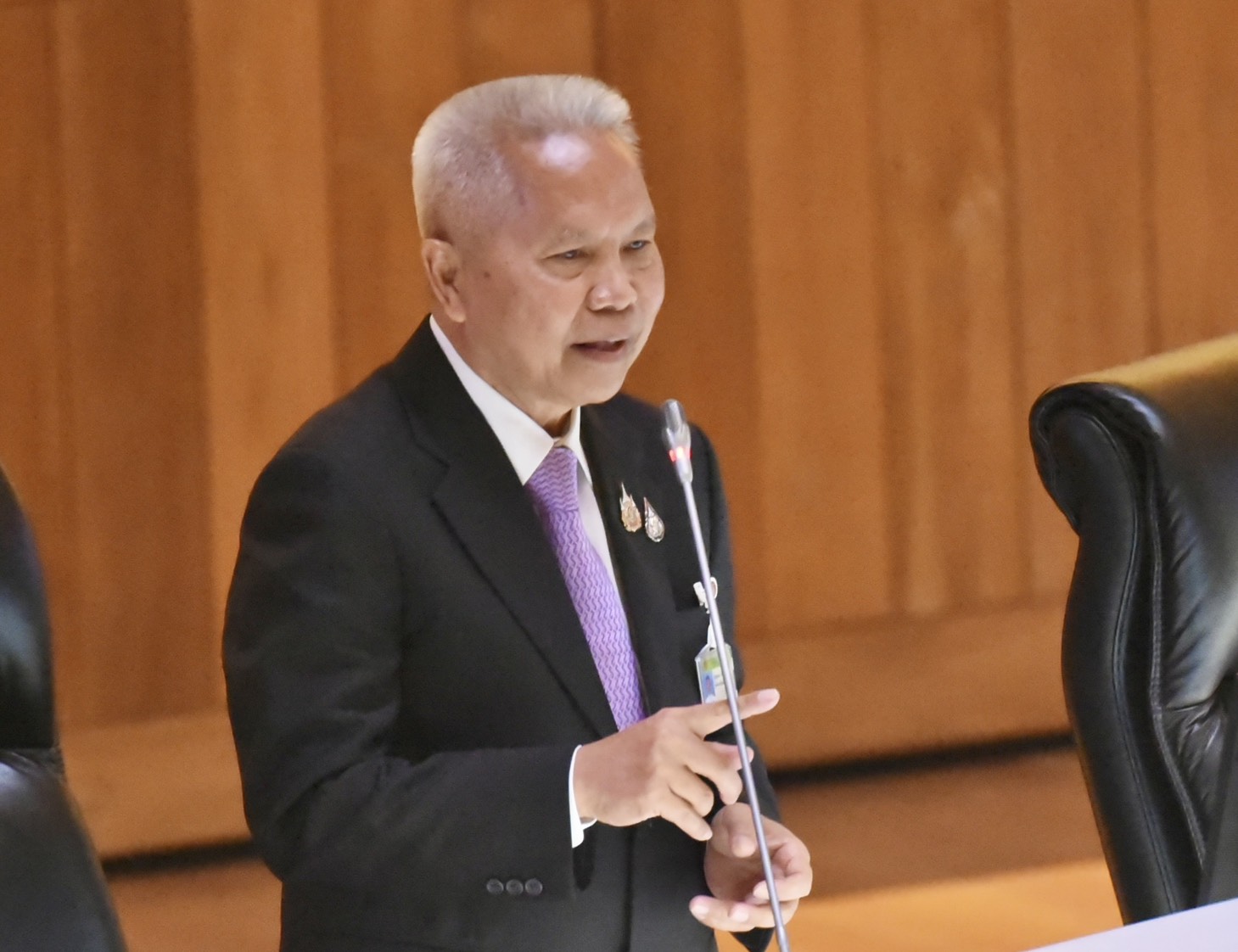 "โสภณ" ยก "บุรีรัมย์โมเดล" แก้ยาเสพติด บอกทำเป็น ทำได้ดีด้วย รับ "นโยบายกัญชา มันจบแล้ว" 