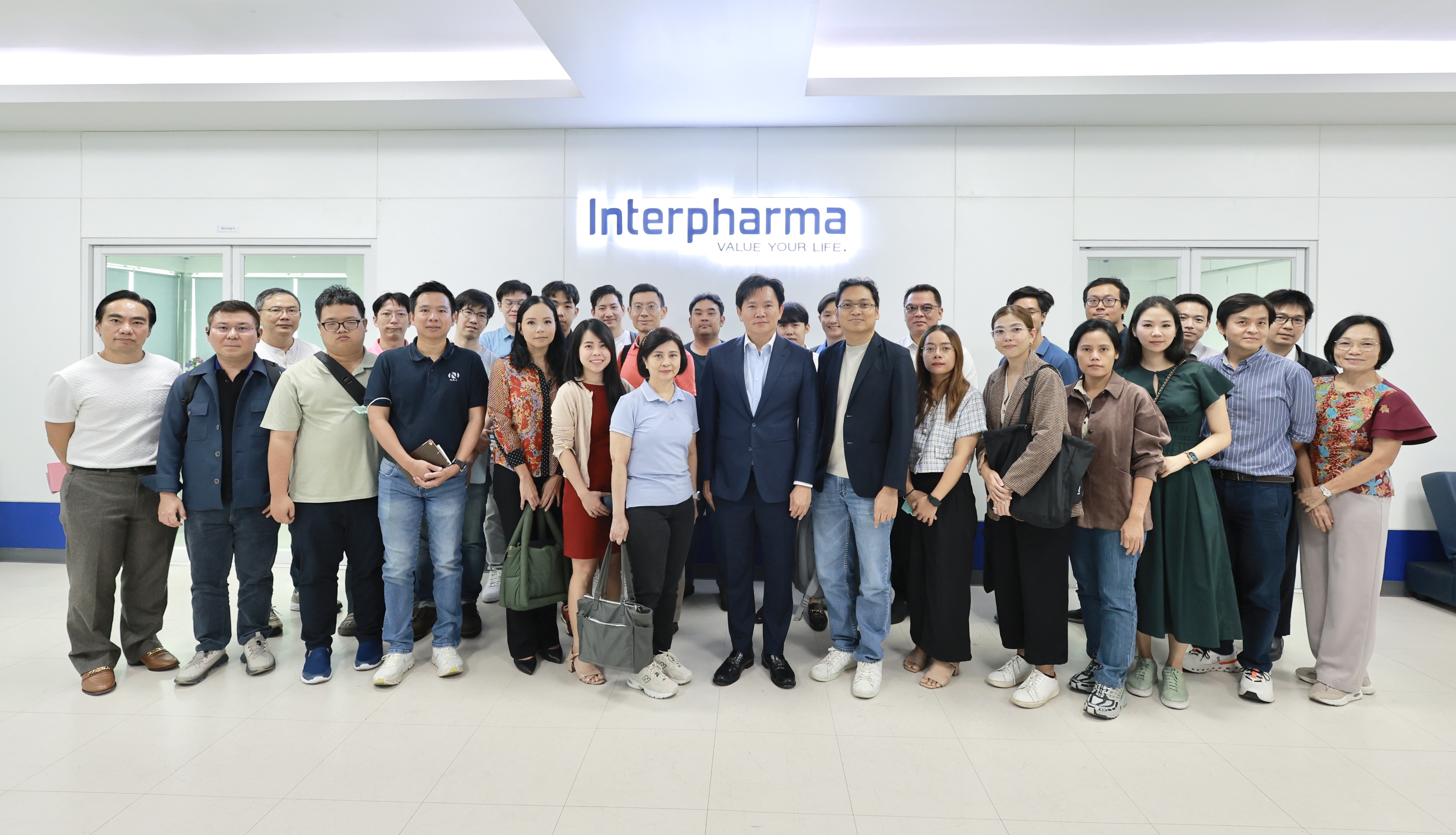 "IP" เปิดโรงงานโมเดิร์น ฟาร์มา ต้อนรับนักลงทุน โชว์ศักยภาพผู้นำด้านโภชนบำบัด