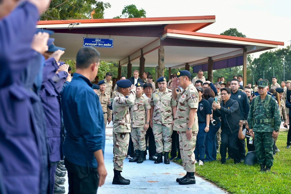 ผู้ว่าฯ ศรีสะเกษ ต้อนรับ “อนุทิน” ตรวจชายแดน-ย้ำอธิปไตยไทยห้ามแตะต้อง 