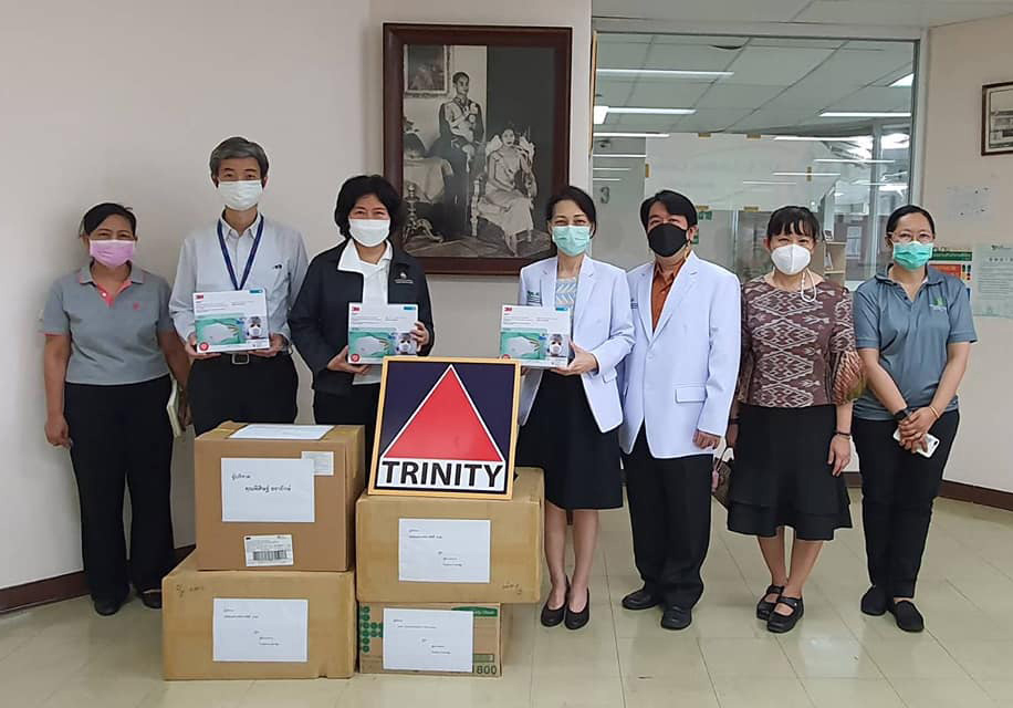 “บล.ทรีนีตี้” มอบอุปกรณ์การแพทย์ ให้ รพ.สวนเบญจกิติฯ ช่วยผู้ป่วยโควิด-19
