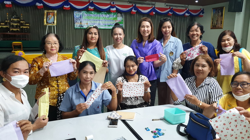 ทม.ประจวบผลิตครู(ก)80 คน สอนทำหน้ากากอนามัยใช้เองแก้ปัญหาขาดแคลนและมีราคาแพง